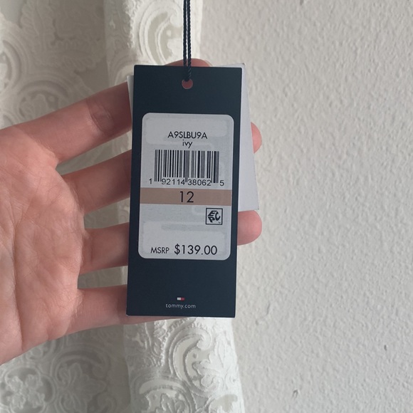 Brand New Tommy Hilfiger White Lace Dress - Picture 5 of 7